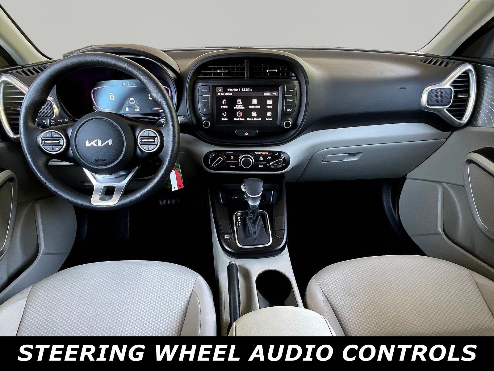 Used 2025 Kia Soul LX w/ LX Technology Package FWD image 7