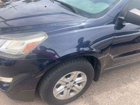 Used 2016 Chevrolet Traverse LS FWD image 4
