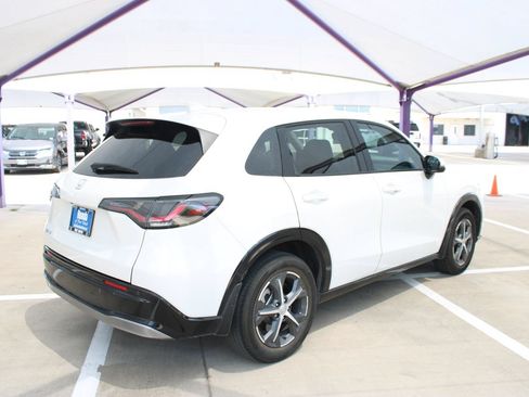 Used 2024 Honda HR-V EX-L image 6