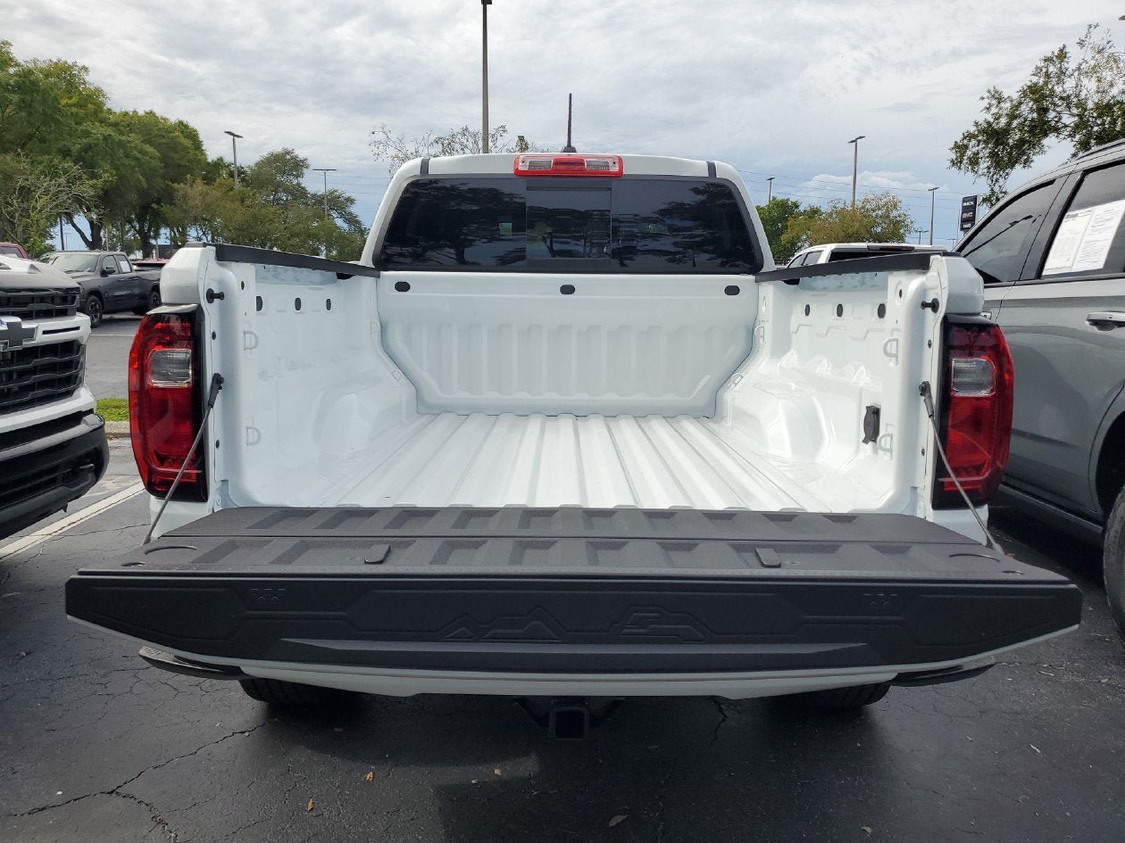 New 2026 GMC Canyon AT4 AWD/4WD image 9