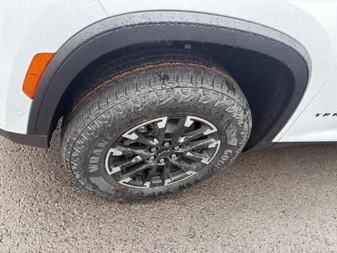 New 2026 Chevrolet Traverse Z71 w/ Enhanced Driving Package image 10