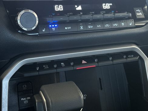 Certified 2026 Toyota Tundra Limited AWD/4WD image 18