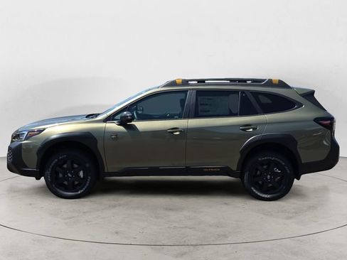 Used 2025 Subaru Outback Wilderness AWD/4WD image 2
