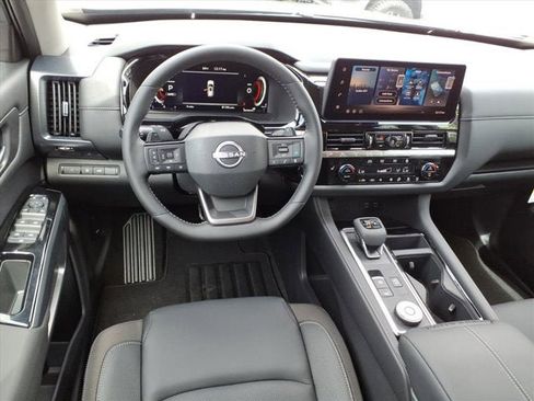 New 2026 Nissan Pathfinder SL w/ Cargo Package AWD/4WD image 7