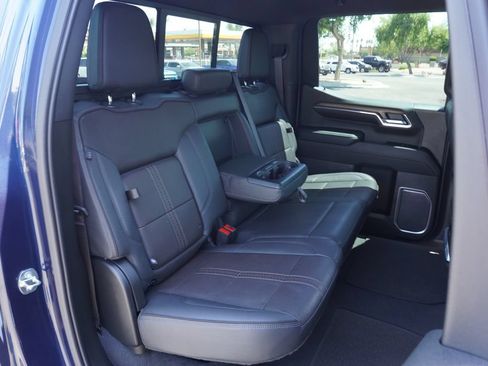Certified 2023 Chevrolet Silverado 1500 High Country AWD/4WD image 10