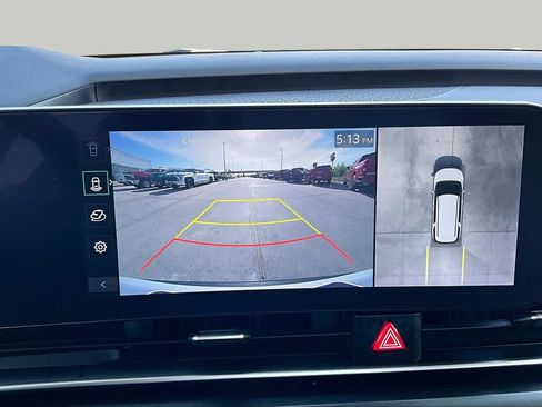 Certified 2025 Kia Carnival SX Prestige FWD image 27