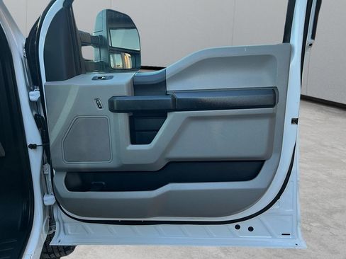 Used 2021 Ford F250 XL w/ Power Equipment Group image 21