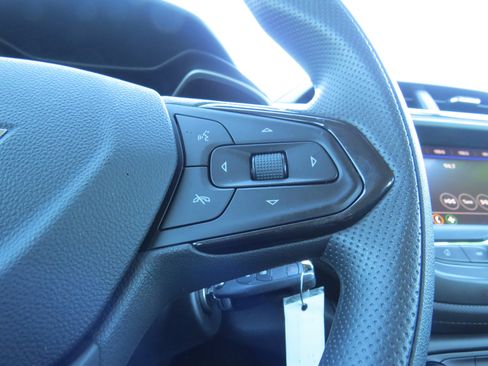 Used 2021 Chevrolet TrailBlazer LS image 17