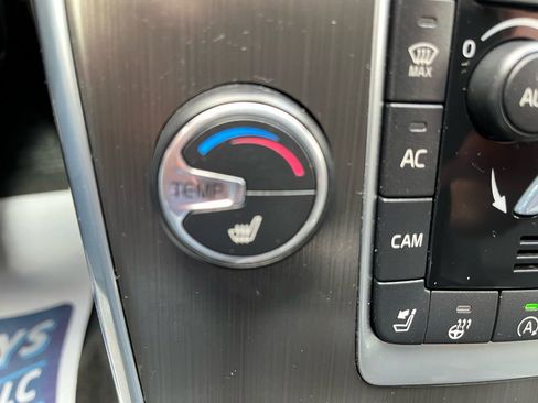 Used 2015 Volvo V60 T5 Platinum image 15