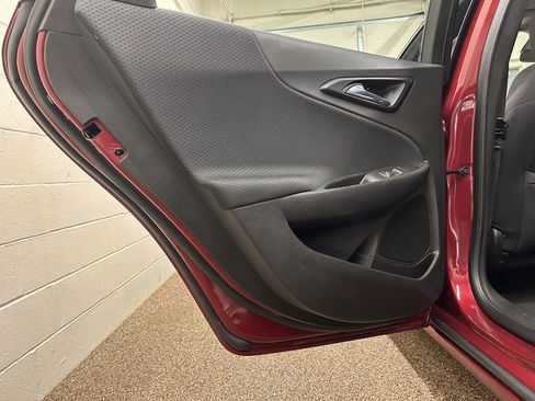 Used 2017 Chevrolet Malibu LT image 13