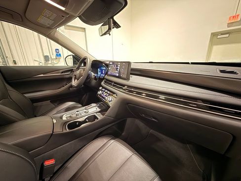 Used 2024 INFINITI QX60 Luxe w/ Vision Package AWD/4WD image 33