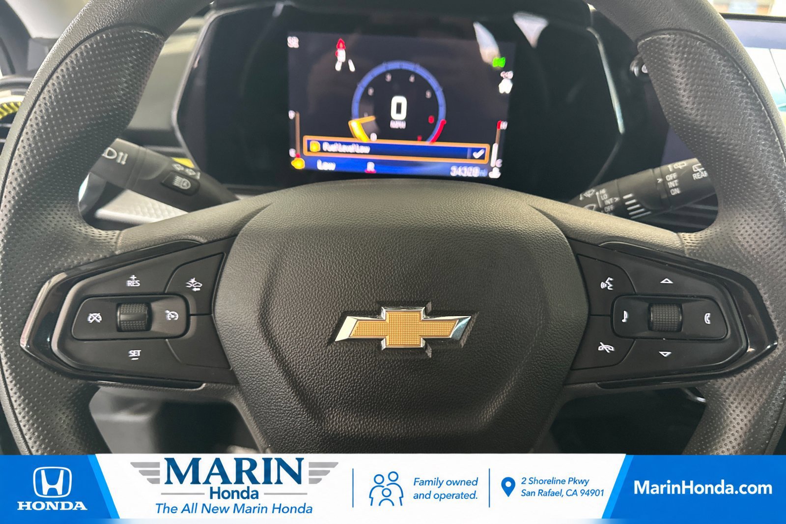 Used 2025 Chevrolet Trax LT FWD image 27