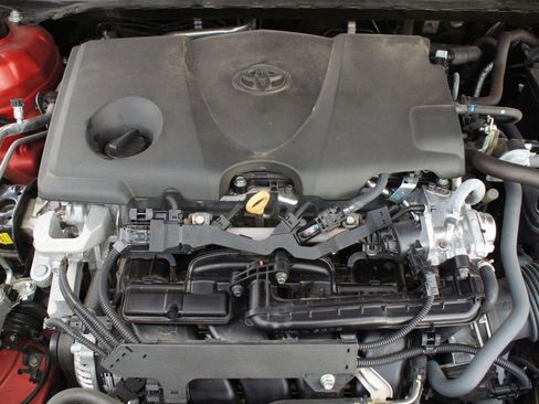 Used 2024 Toyota Camry SE image 26