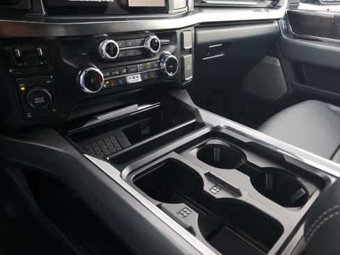 Used 2024 Ford F250 Lariat w/ Lariat Ultimate Package image 27