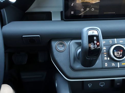 Certified 2023 Land Rover Defender 110 S image 28