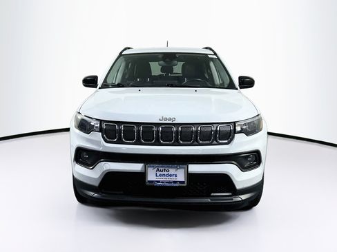 Used 2022 Jeep Compass Latitude w/ Convenience Group AWD/4WD image 2