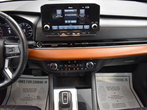 Used 2022 Mitsubishi Outlander SEL image 16