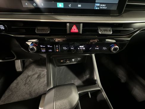 Used 2025 Kia K5 LXS image 22