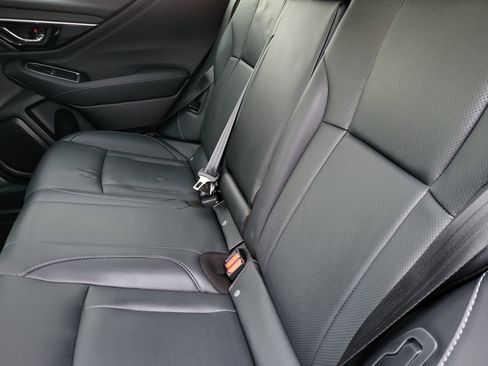 Used 2025 Subaru Outback Touring XT image 15