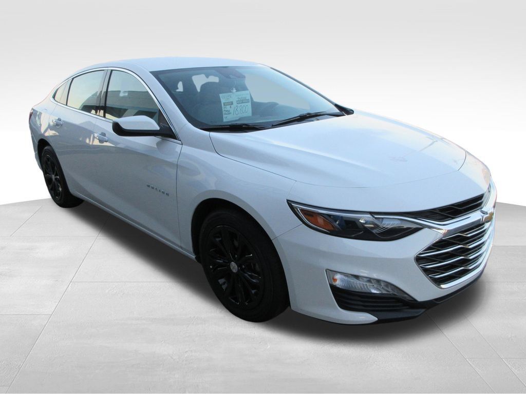 Used 2025 Chevrolet Malibu LT FWD image 7