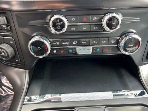 New 2025 Ford F150 Lariat w/ Equipment Group 501A Mid image 10