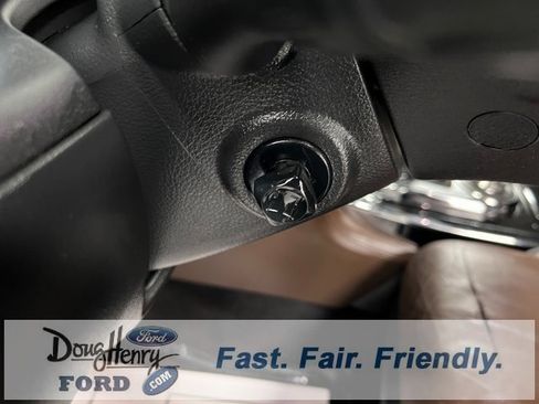 Used 2020 Nissan Armada Platinum w/ Platinum Reserve Package image 27