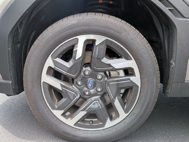 Used 2025 Subaru Forester Limited AWD/4WD image 9