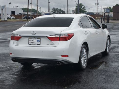 Used 2015 Lexus ES 350 w/ Luxury Package FWD image 17