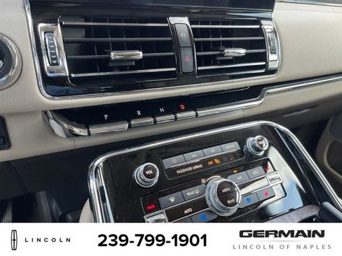 Used 2024 Lincoln Navigator Reserve AWD/4WD image 22