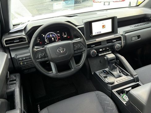 New 2026 Toyota Tacoma SR AWD/4WD image 17