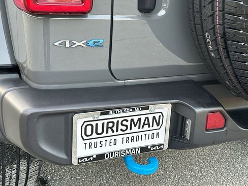 Used 2023 Jeep Wrangler Unlimited Sahara w/ Cold Weather Group image 5