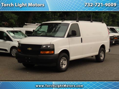 Used 2021 Chevrolet Express 2500 w/ Driver Convenience Package RWD image 1