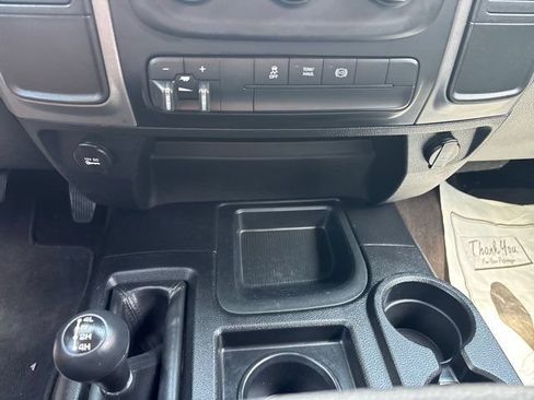 Used 2015 RAM 2500 Tradesman w/ Chrome Appearance Group AWD/4WD image 27