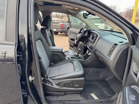 Used 2020 Chevrolet Colorado Z71 w/ Z71 Midnight Edition image 28