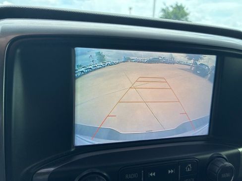 Used 2018 Chevrolet Silverado 1500 LT w/ Texas Edition image 8