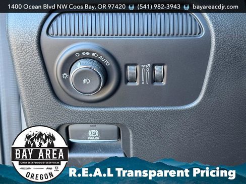 New 2025 Jeep Wagoneer Series III w/ Premium Group I image 10