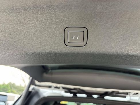 New 2026 Chevrolet Suburban RST AWD/4WD image 5