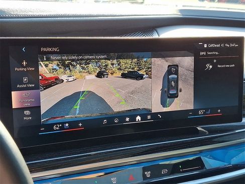 Used 2025 BMW 740i xDrive image 21