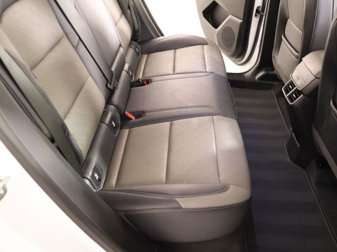 Used 2025 Chevrolet Equinox LT w/ Convenience Package II image 13