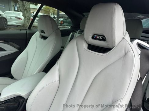 Used 2018 BMW M4 Convertible image 14