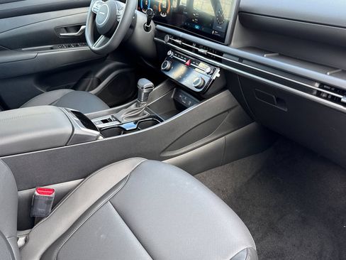Certified 2026 Hyundai Santa Cruz SEL FWD image 18