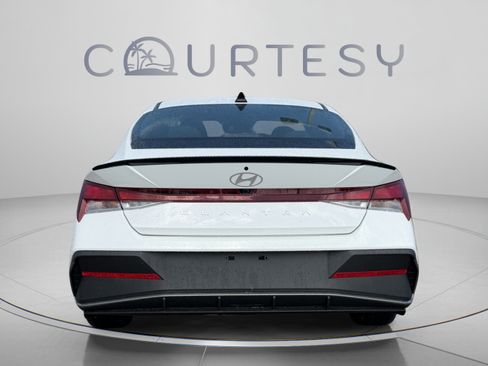 New 2026 Hyundai Elantra SEL Sport FWD image 4