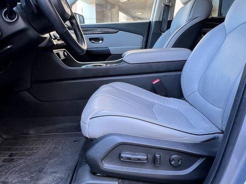 Used 2023 Honda Pilot Elite image 12