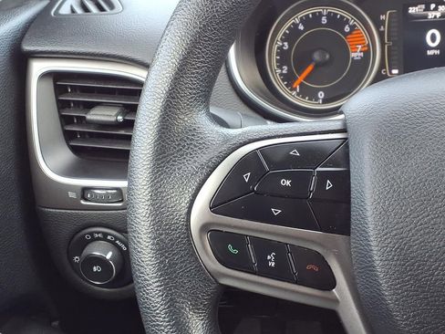 Used 2019 Jeep Cherokee Latitude w/ Popular Appearance Group image 12