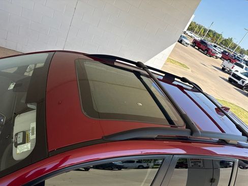 Used 2018 Subaru Forester 2.5i Touring AWD/4WD image 3