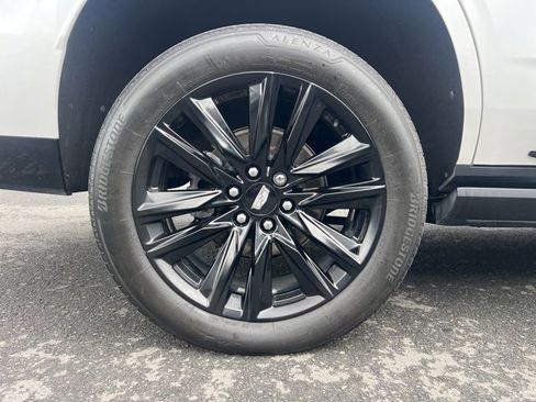 Used 2023 Cadillac Escalade Sport Platinum w/ LPO, ONYX Package image 4