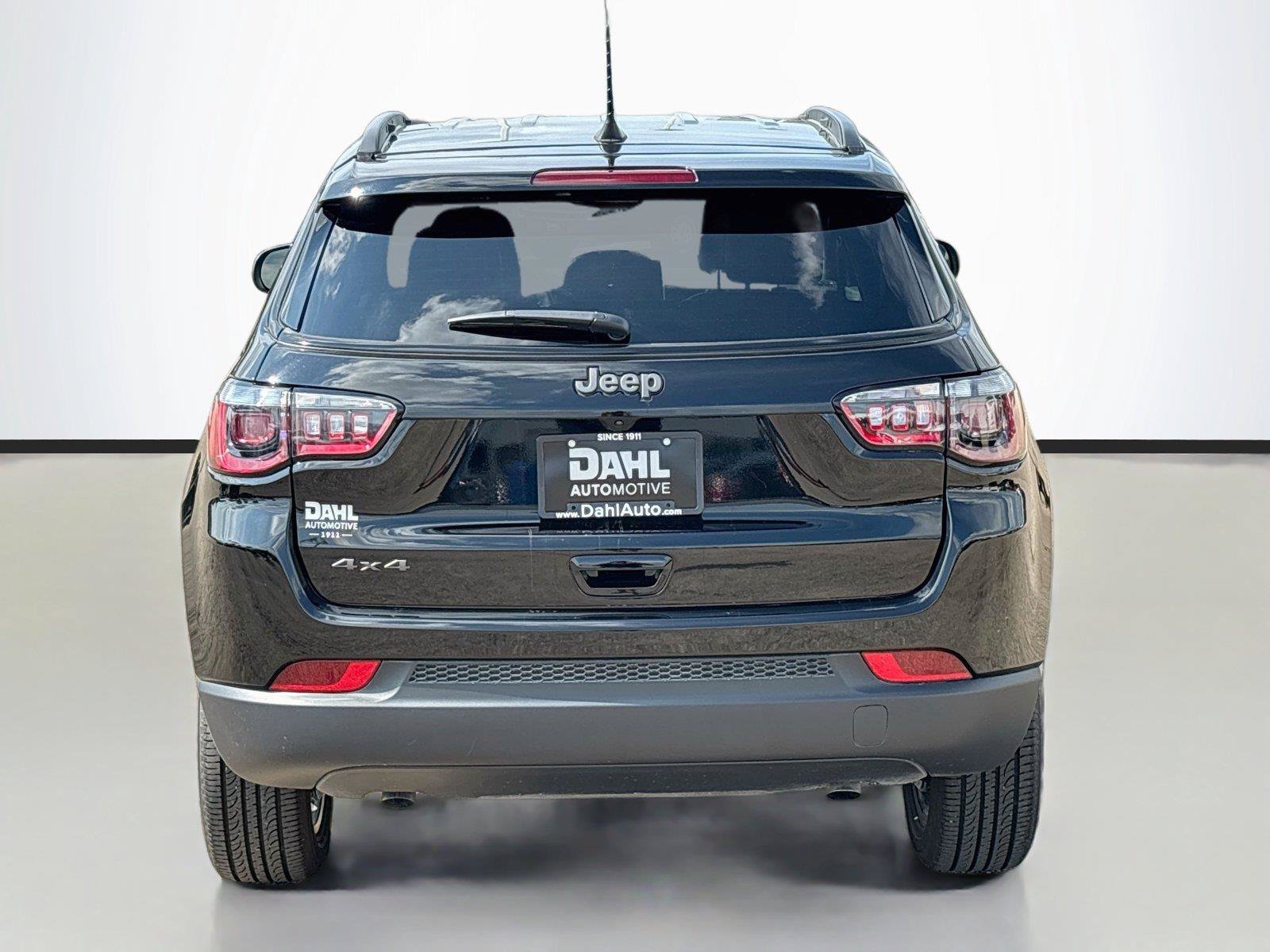 New 2026 Jeep Compass Latitude AWD/4WD image 12
