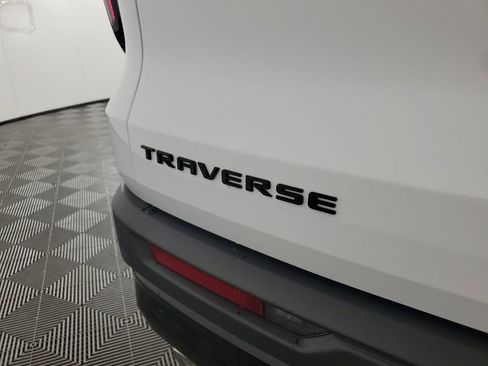 New 2026 Chevrolet Traverse LT w/ Midnight/Sport Edition image 32