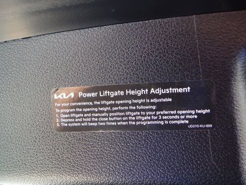 Used 2025 Kia Telluride AWD image 55