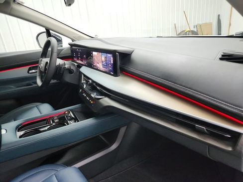 Used 2025 Nissan Murano Platinum w/ Cargo Package AWD/4WD image 39